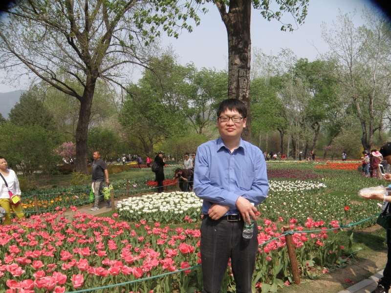 高健的第一张照片--澳门闪婚服务中心