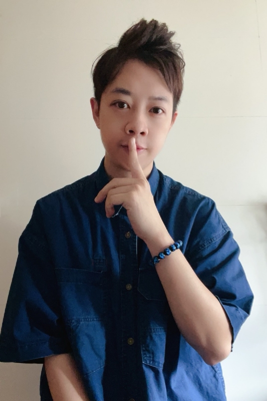 未來的第一张照片--澳门闪婚服务中心