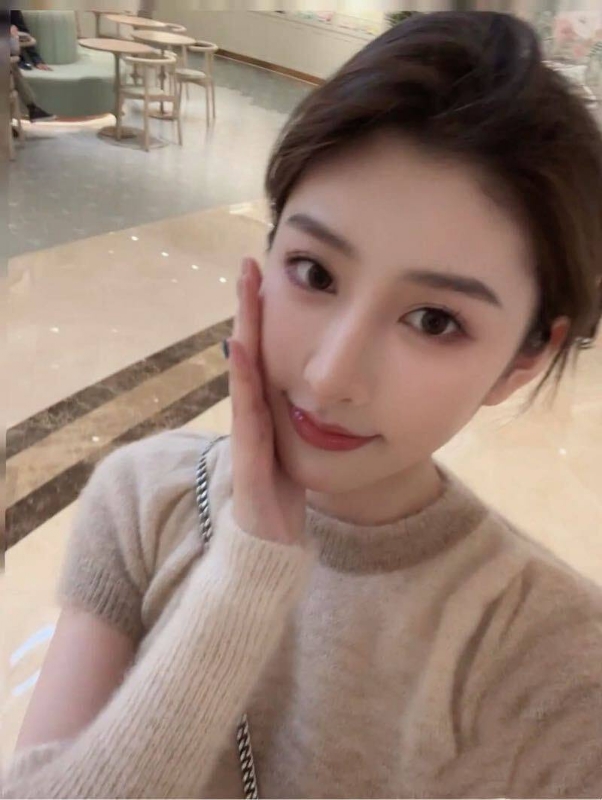 夏不夏的第一张照片--澳门闪婚服务中心